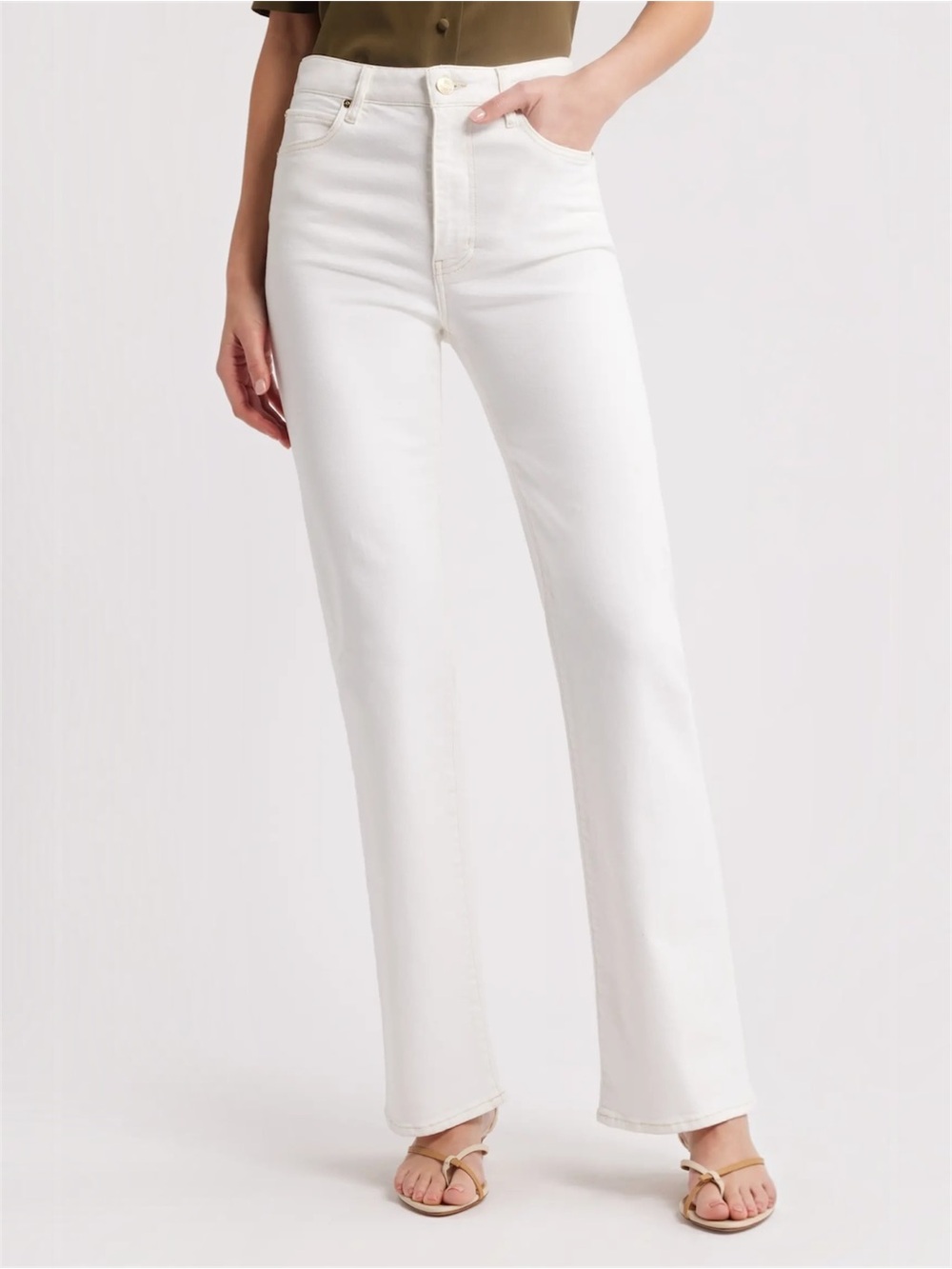 NWT Frame The Arrow High Waist Relaxed Bootcut Jeans - Size 32
